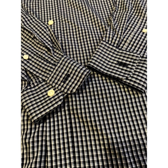 L.L Bean Mens Long Sleeve Button-Up - Small/Reg - Wrinkle Resistant 100% Cotton - Picture 4 of 5